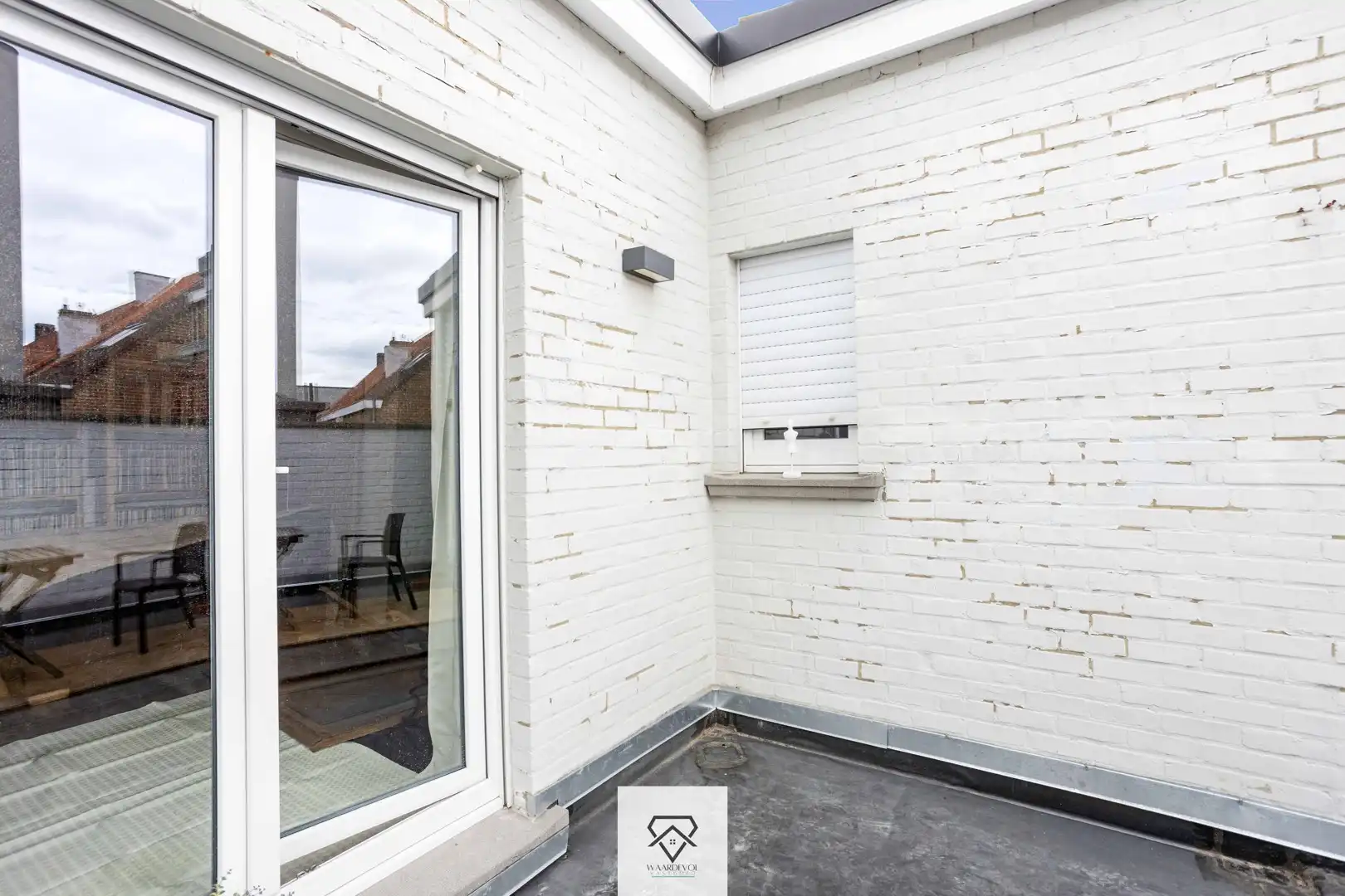 Aanrader! Ruim drieslaapkamer appartement te centrum Drongen te koop foto 17