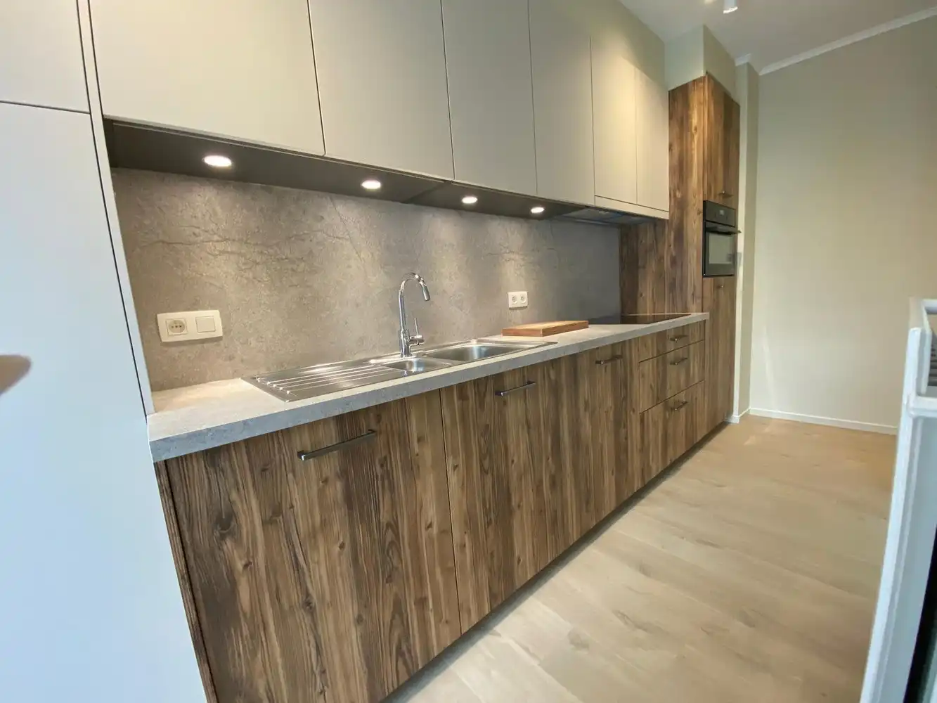 KLAPROZENLAAN 27/02.01 foto 8