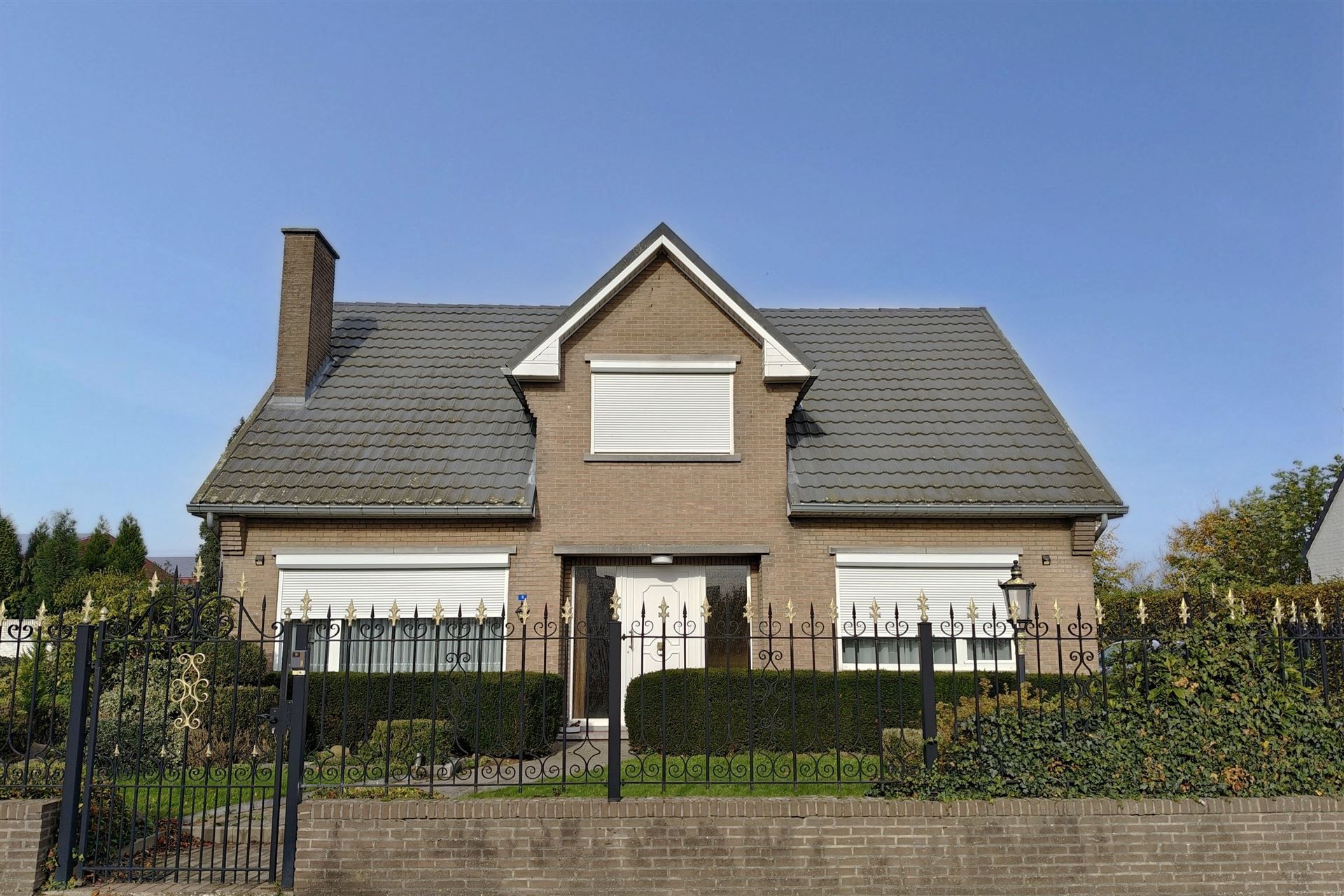 Statige woning op 9a15ca met 4 slpk. in verzorgde woonwijk te Kesselt foto 2