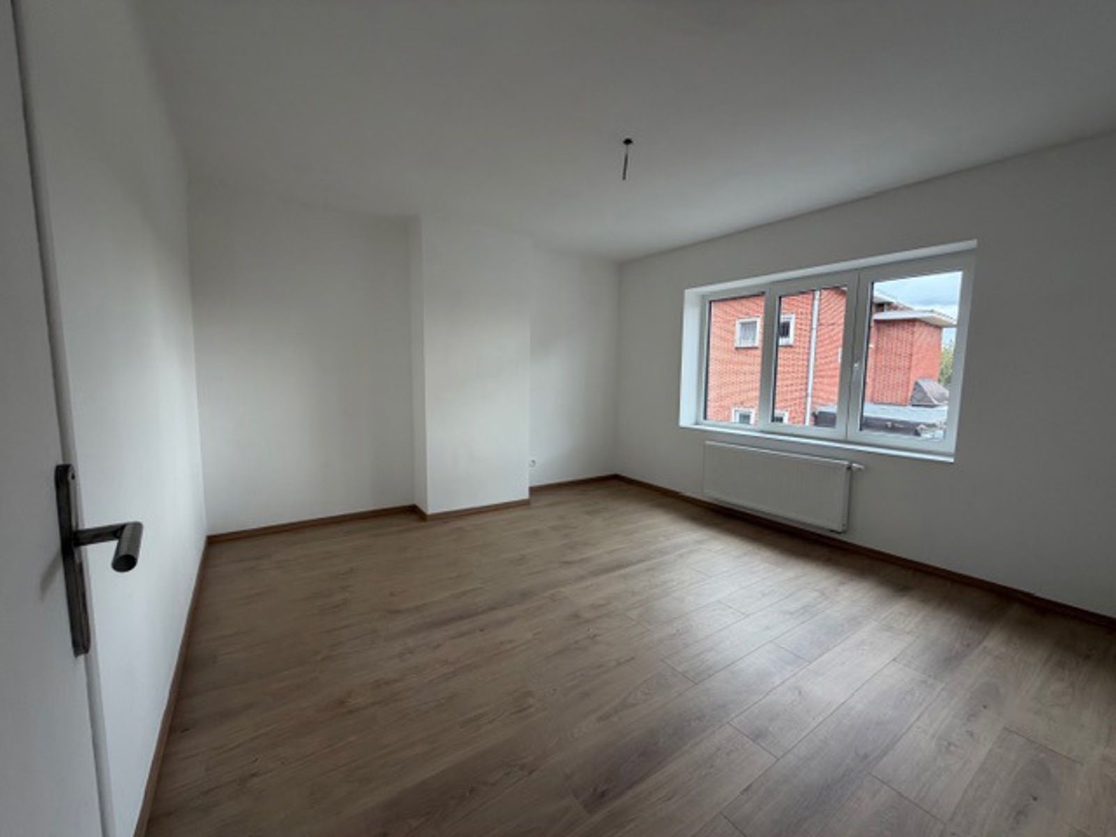 Volledig gerenoveerde woning 4 slpks garage te Tienen foto 22