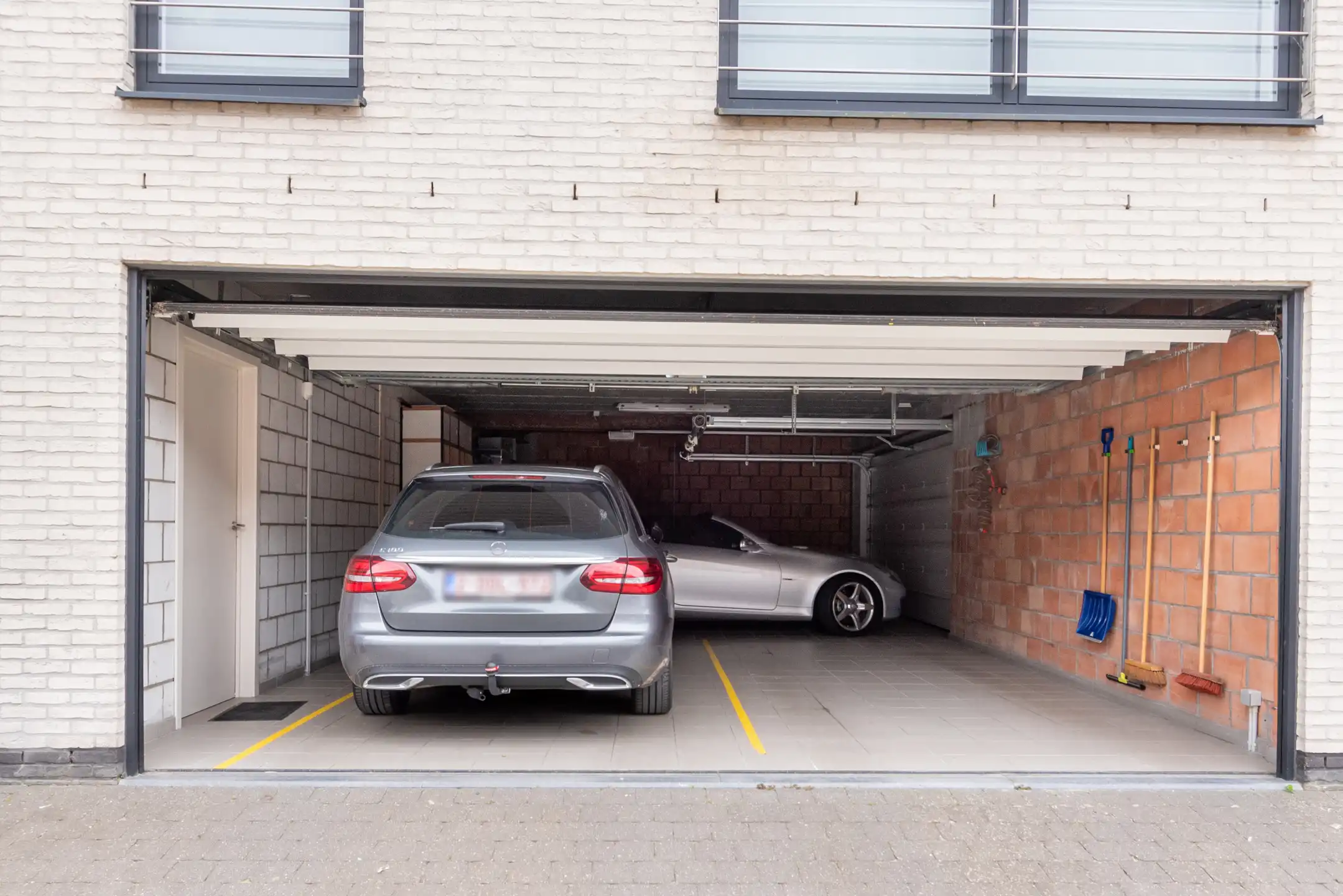 Prachtig GLVLappartement met tuin & 2 autostaanplaatsen foto 26