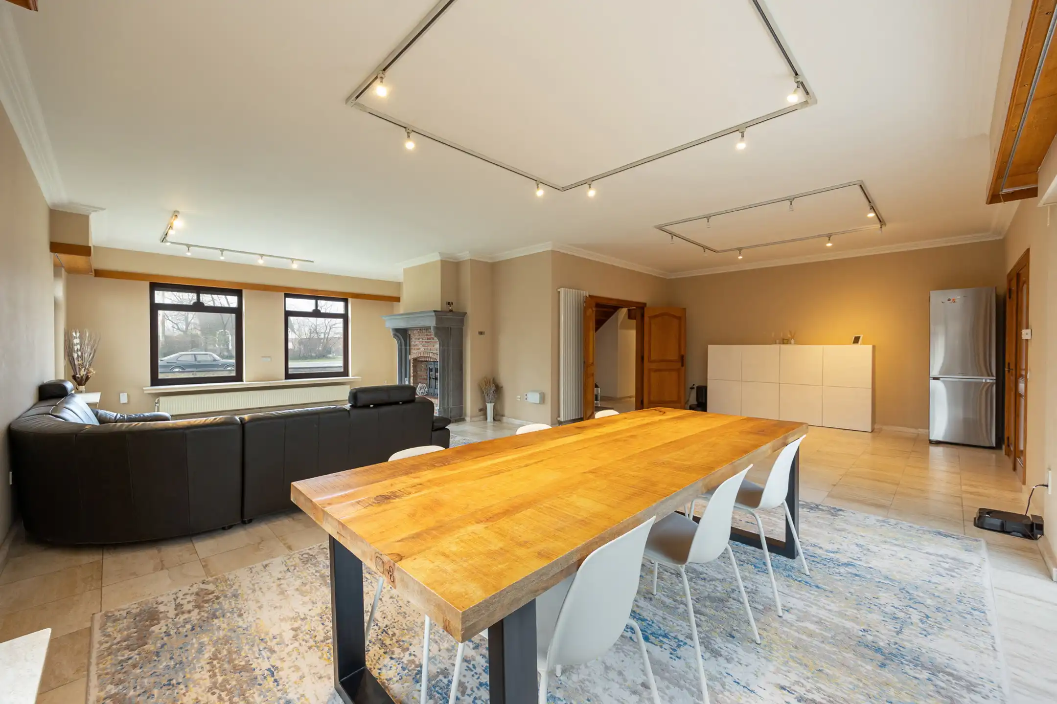 Ruime woning met 4-5 slpks en grote bureauruimte te Turnhout foto 4