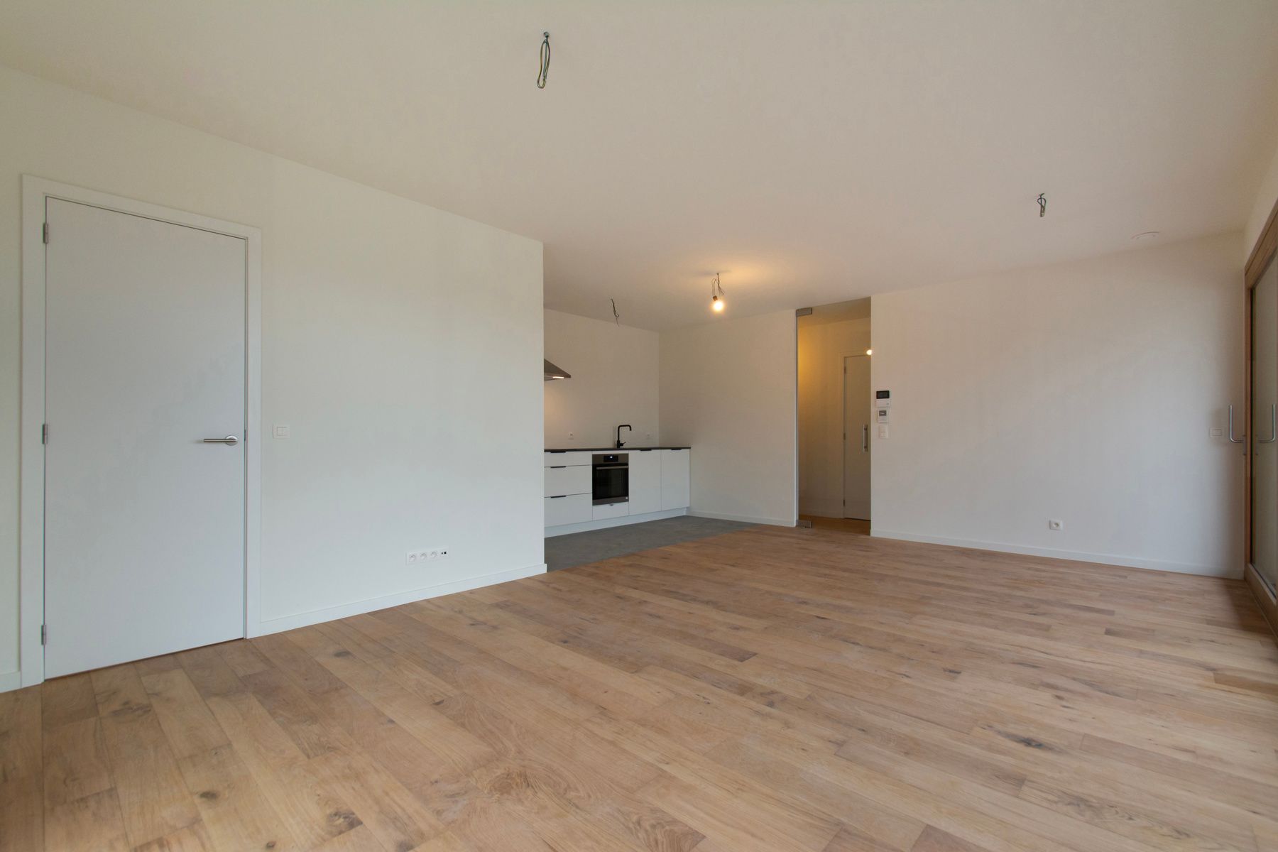 Rustig en comfortabel 2slpk appt. met zicht op park  foto 3
