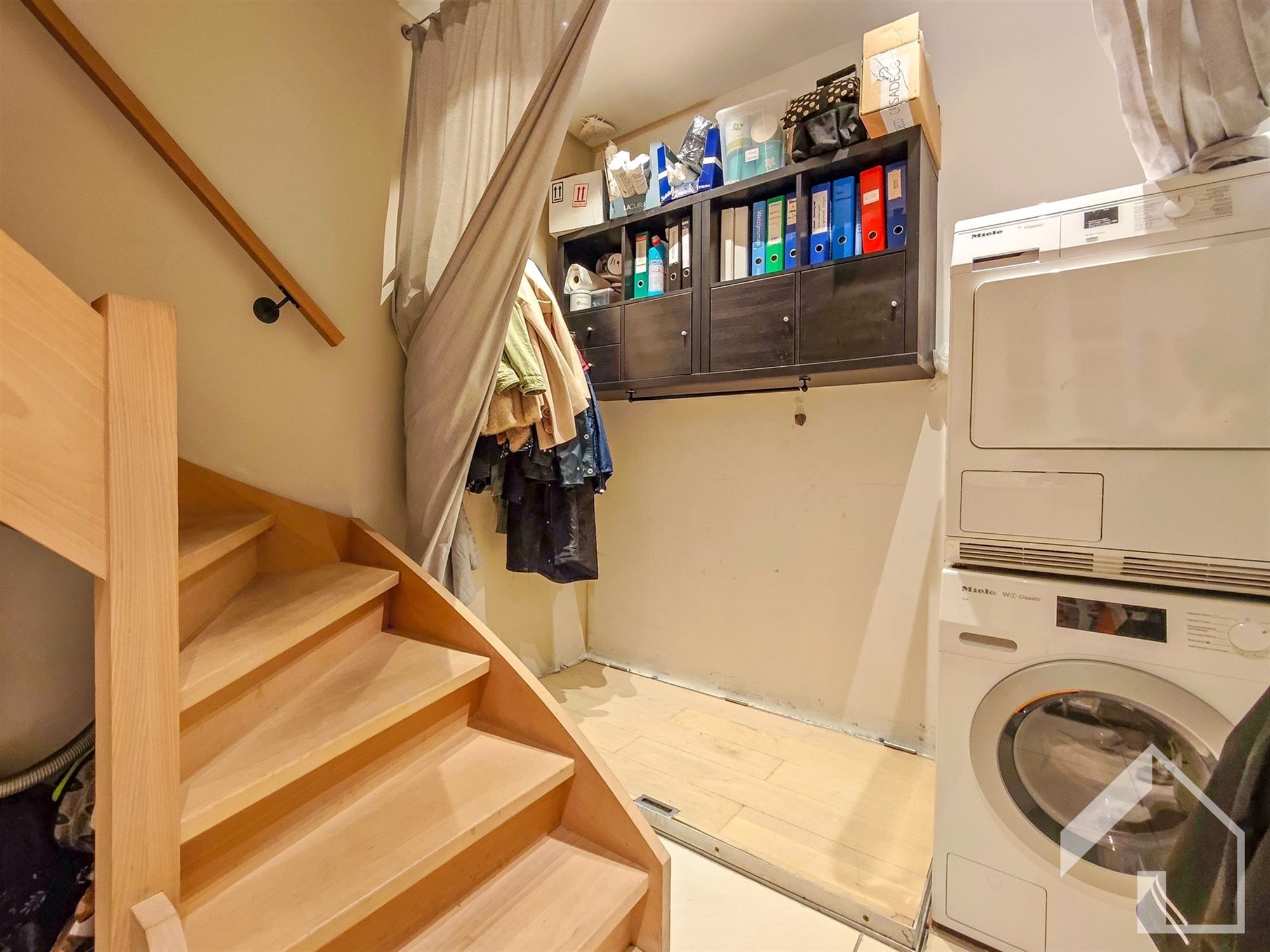 Instapklare woning met handelspand! foto 8