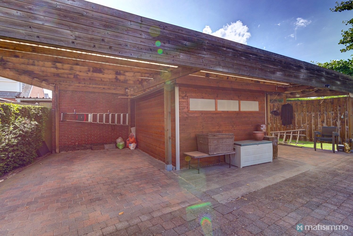 GELIJKVLOERS APPARTEMENT MET TUIN EN TWEE SLAAPKAMERS NABIJ HET STADSCENTRUM VAN BILZEN foto 22