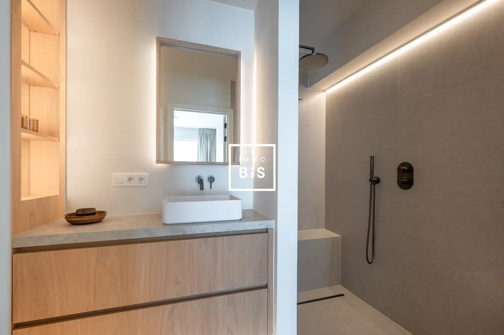 Smaakvol gerenoveerd appartement met zeezicht op een toplocatie in het Zoute foto 14