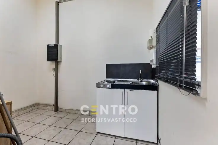Commercïele HANDELSRUIMTE op toplocatie in het CENTRUM van Blankenberge foto 7