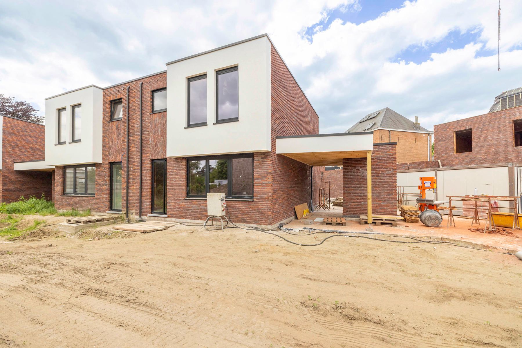 Semi-casco nieuwbouwwoning nabij centrum Nijlen met o.a. 3 slpks foto 19