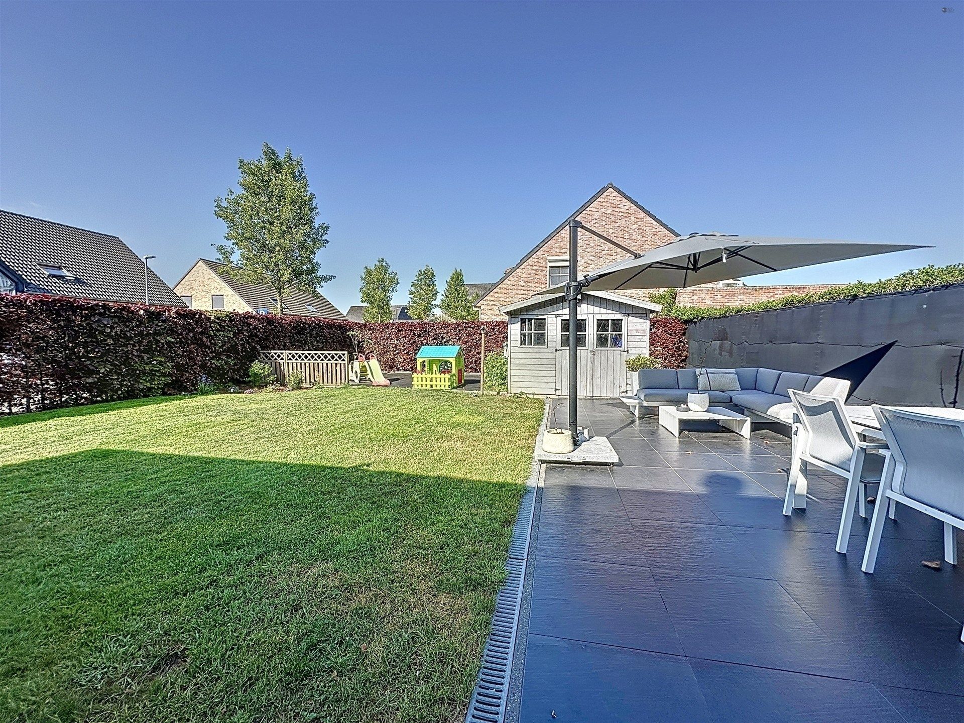 Prachtige half open bebouwing met 4 slaapkamers en garage op perceel van  450 m²  foto 29