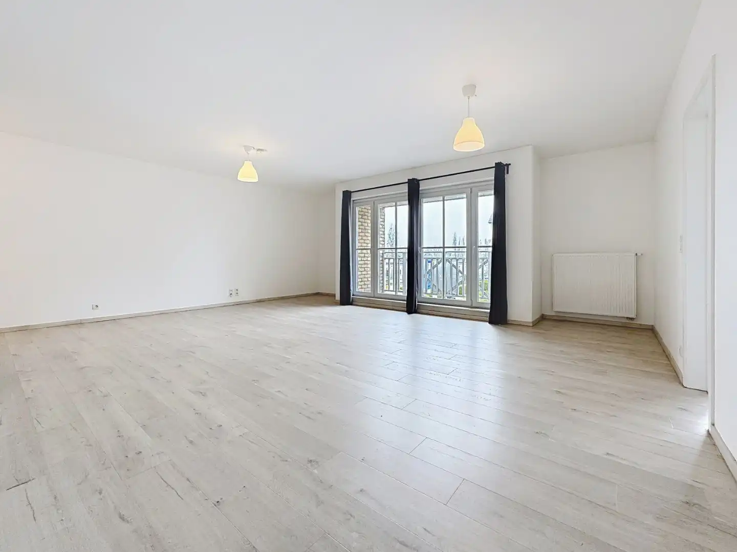 Ruim en lichtrijk appartement met 3 slaapkamers foto 2