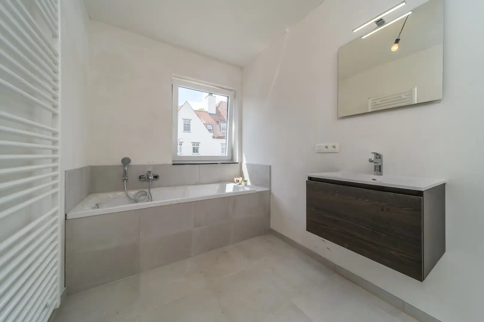 Nieuwbouwwonig met eigen parkeerplaats te Haaltert foto 12