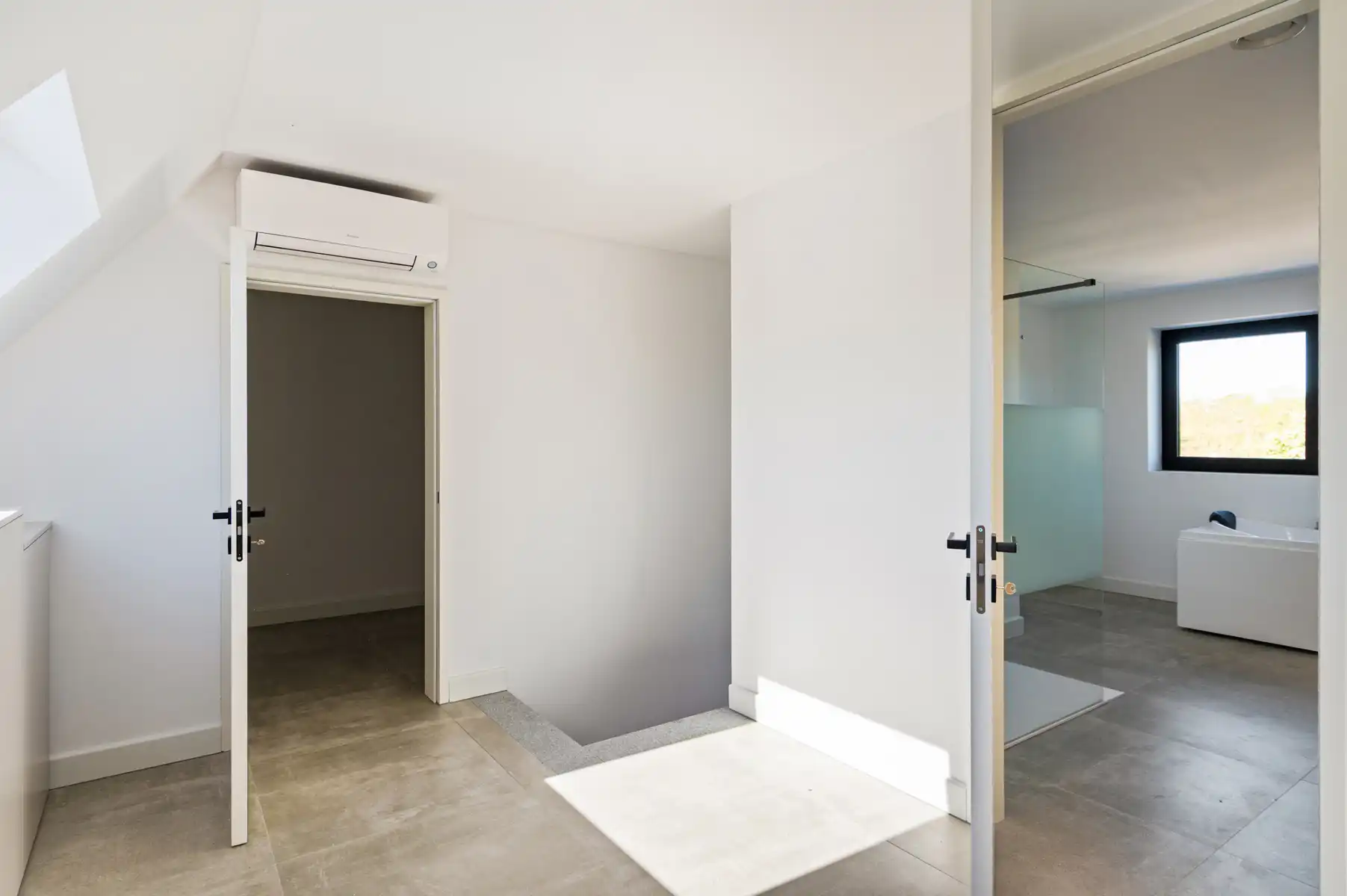 Nieuwbouw duplex van ca. 173 m² met lift ín het appartement foto 13