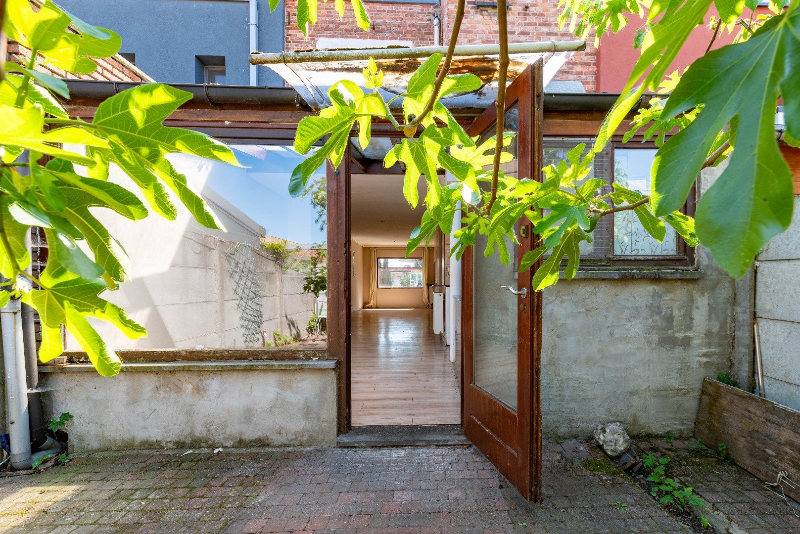 Te renoveren woning op centrale locatie te Hoboken foto 5