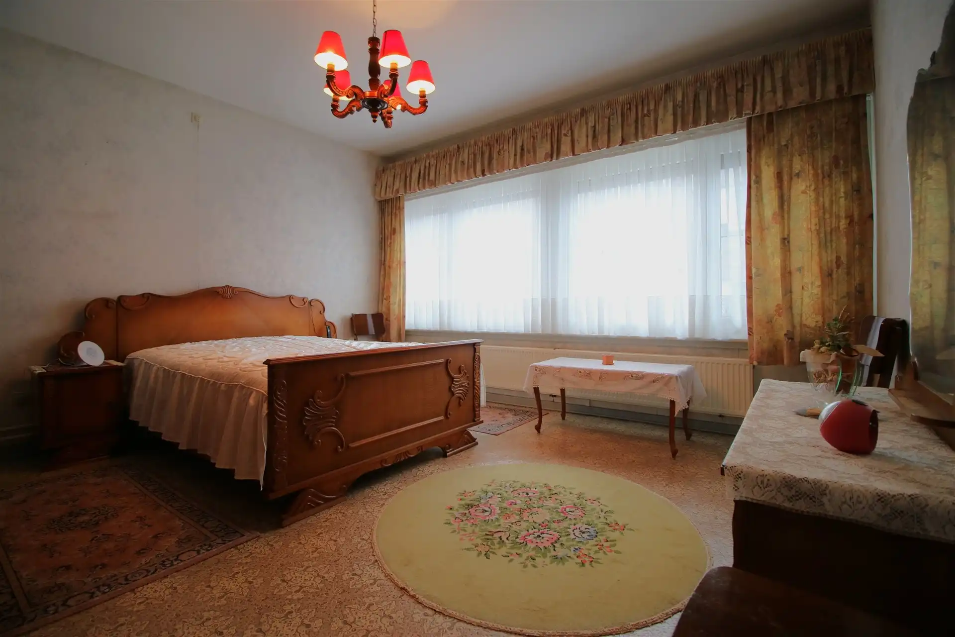 Op te frissen woning in het centrum foto 16