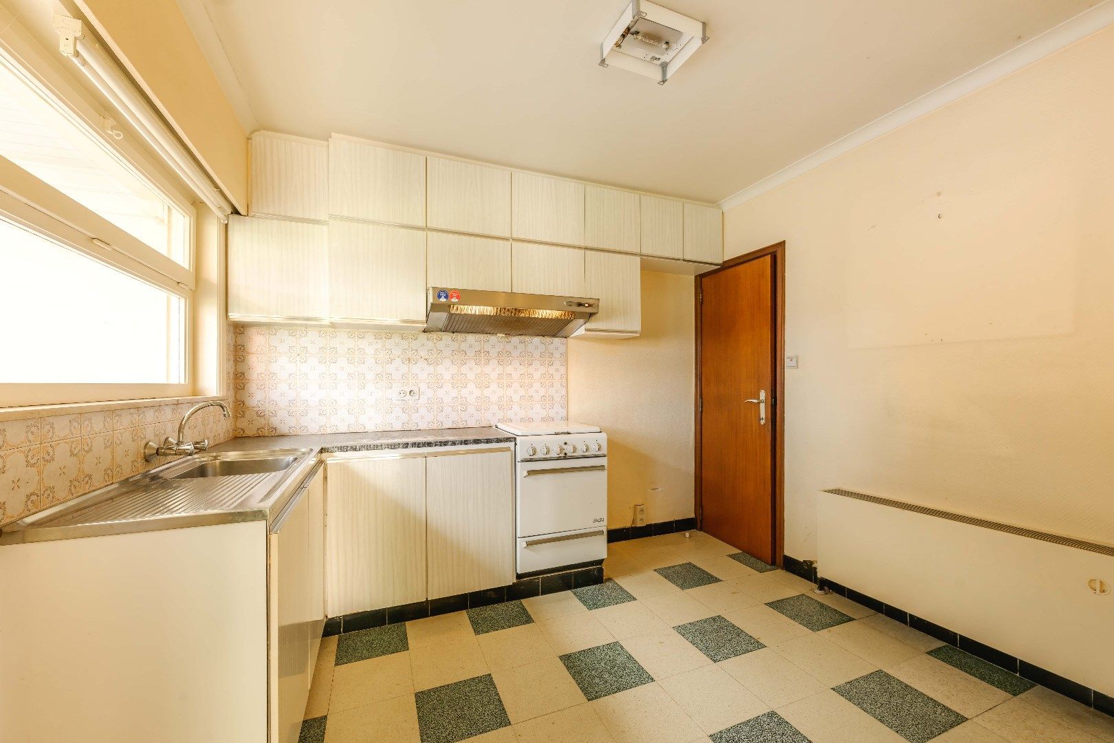 RUIME HALF OPEN WONING OP 739 m²  | 3 SLPKS | GARAGE foto 6