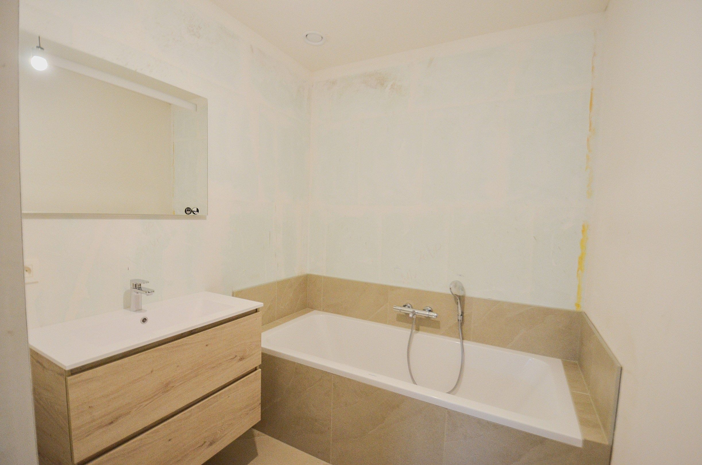 Nieuwbouw BEN-woning(bijna energie neutrale woning) in een autovrije, groene omgeving. foto 14