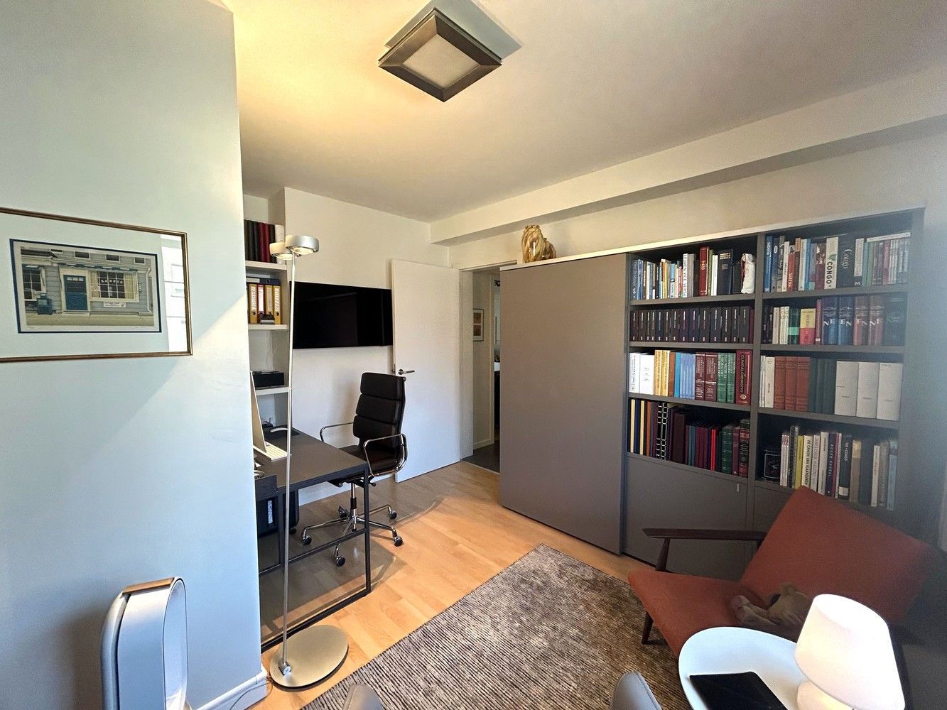 Luxueus afgewerkt appartement met terras en autostaanplaats nabij Sluispark foto 17