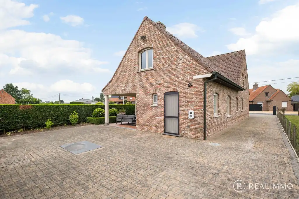 Ruime villa op 911m² in een rustige, groene omgeving te Sint-Eloois-Vijve foto 22