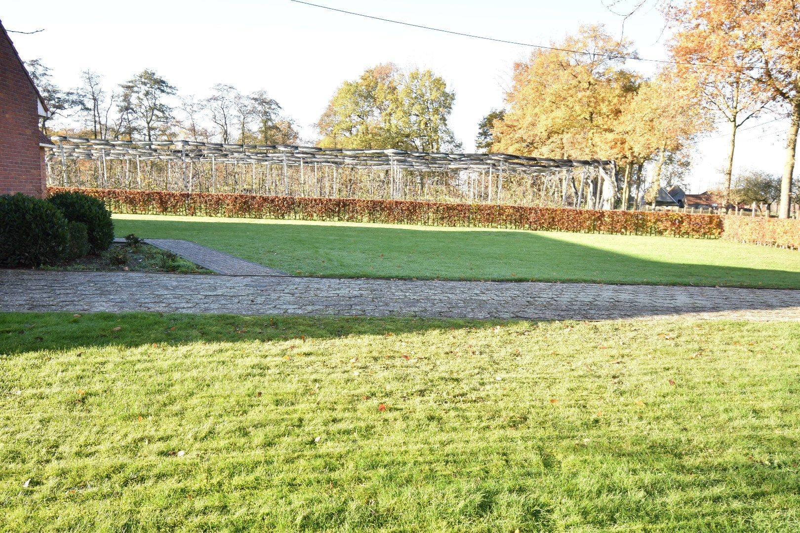 Alleenstaande woning met garage en tuin - vrij uitzicht over de velden foto 29