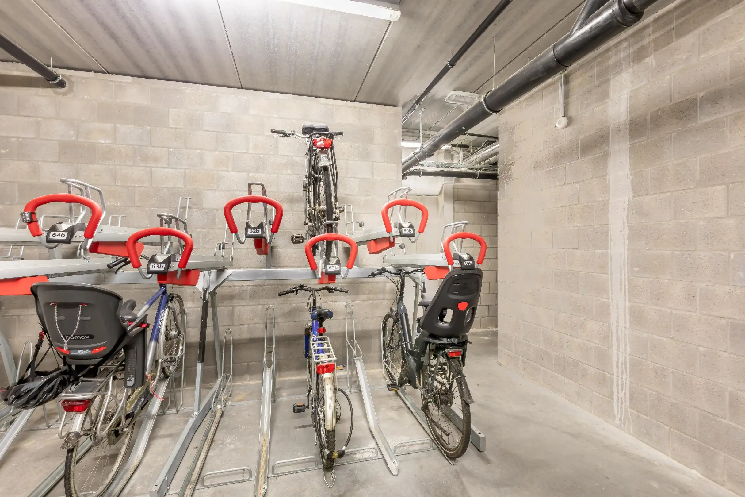 Lichtrijk 2-slaapkamerappartement in Leuven! foto 16