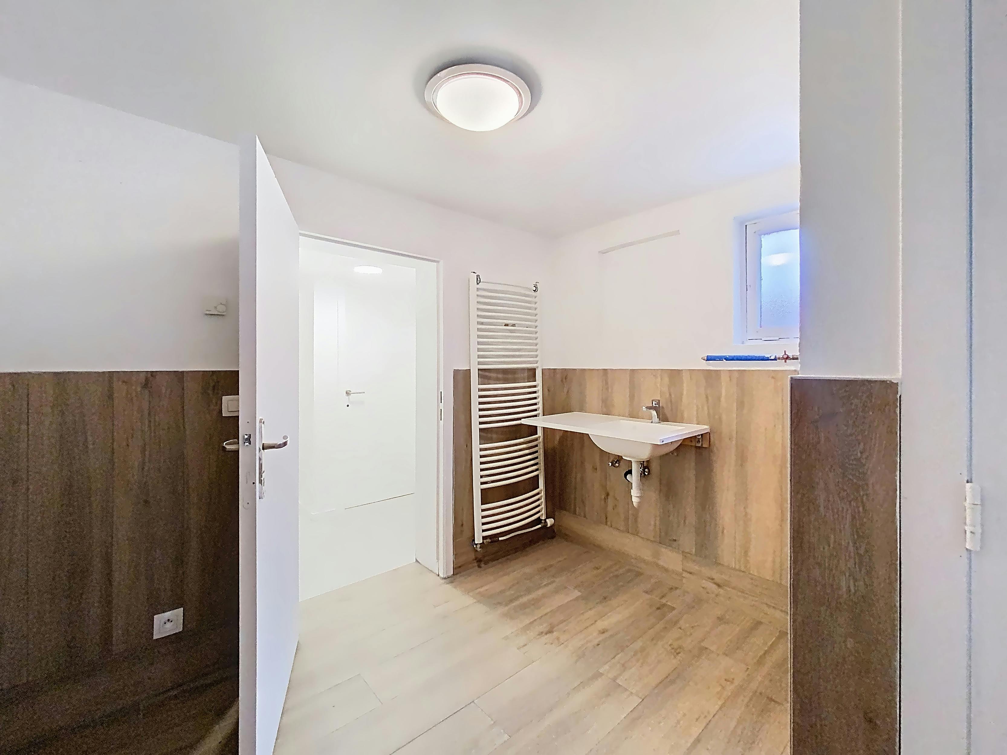 Ruime halfopen woning met 5 slaapkamers in Aalter foto 19