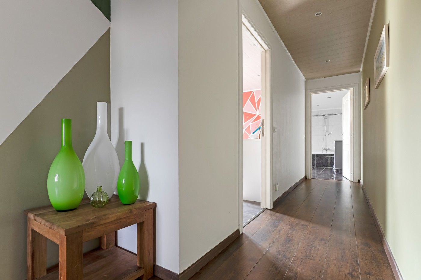 Vrijstaande, grote woning met dubbele garage op Z-perceel van 1093m² foto 14