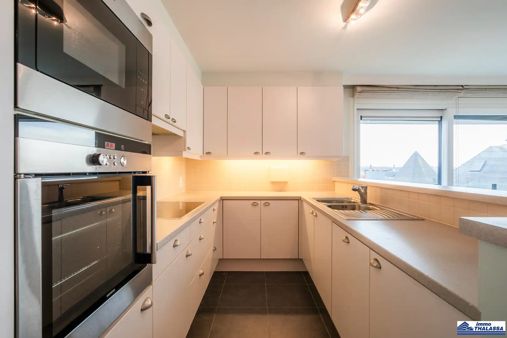 Appartement aan de grote Markt in De Panne foto 11