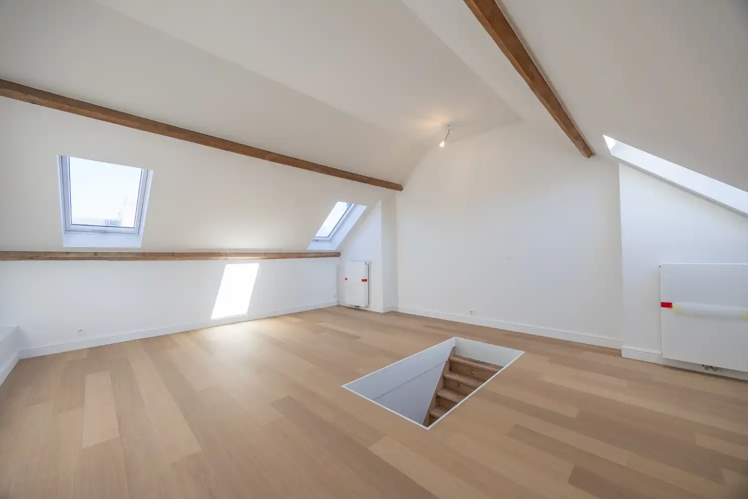 Gerenoveerd herenhuis met 5 slaapkamers foto 33