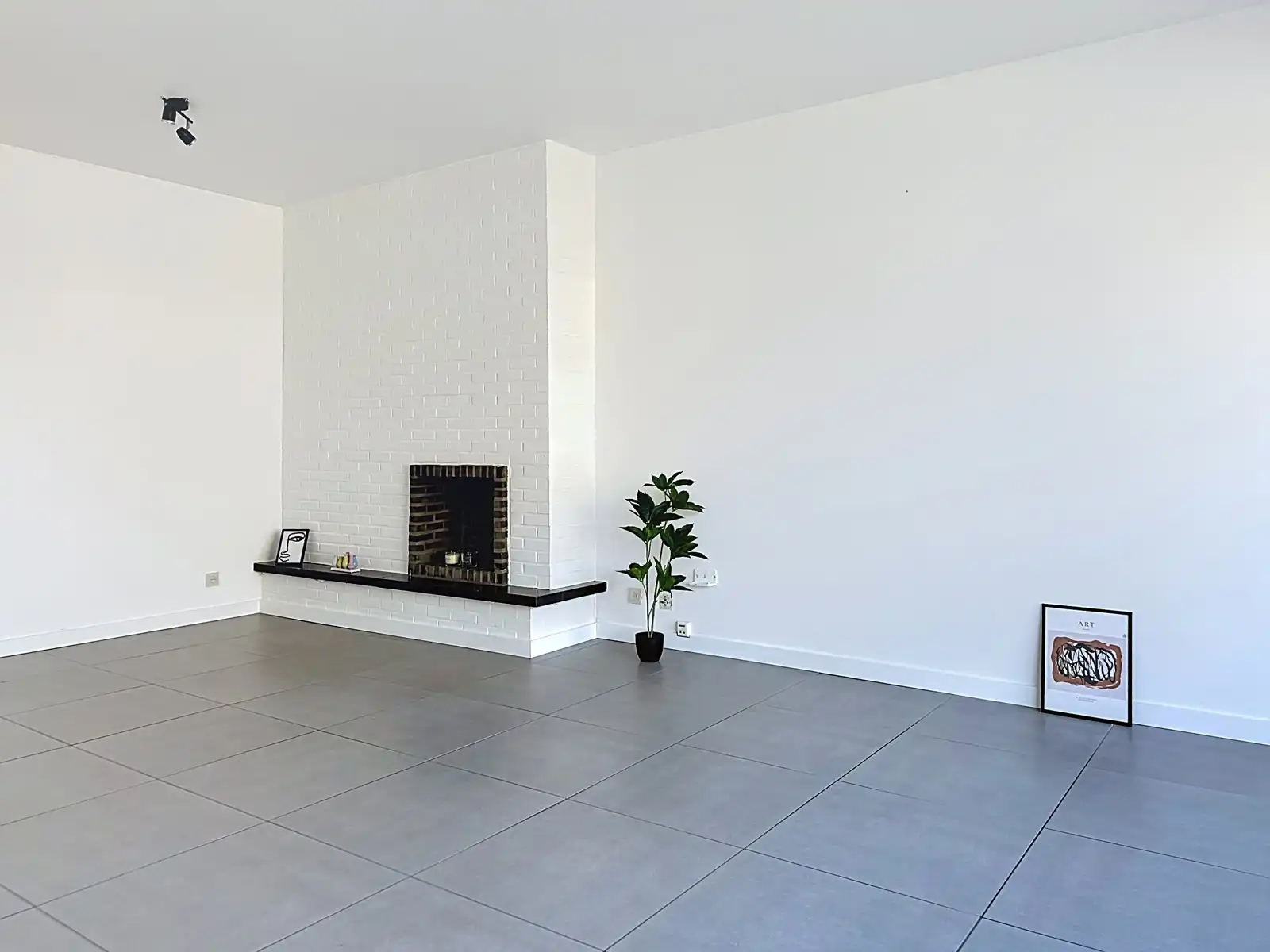 Instapklaar appartement met EPC-label A, rustig gelegen en op een steenworp van het centrum! foto 5
