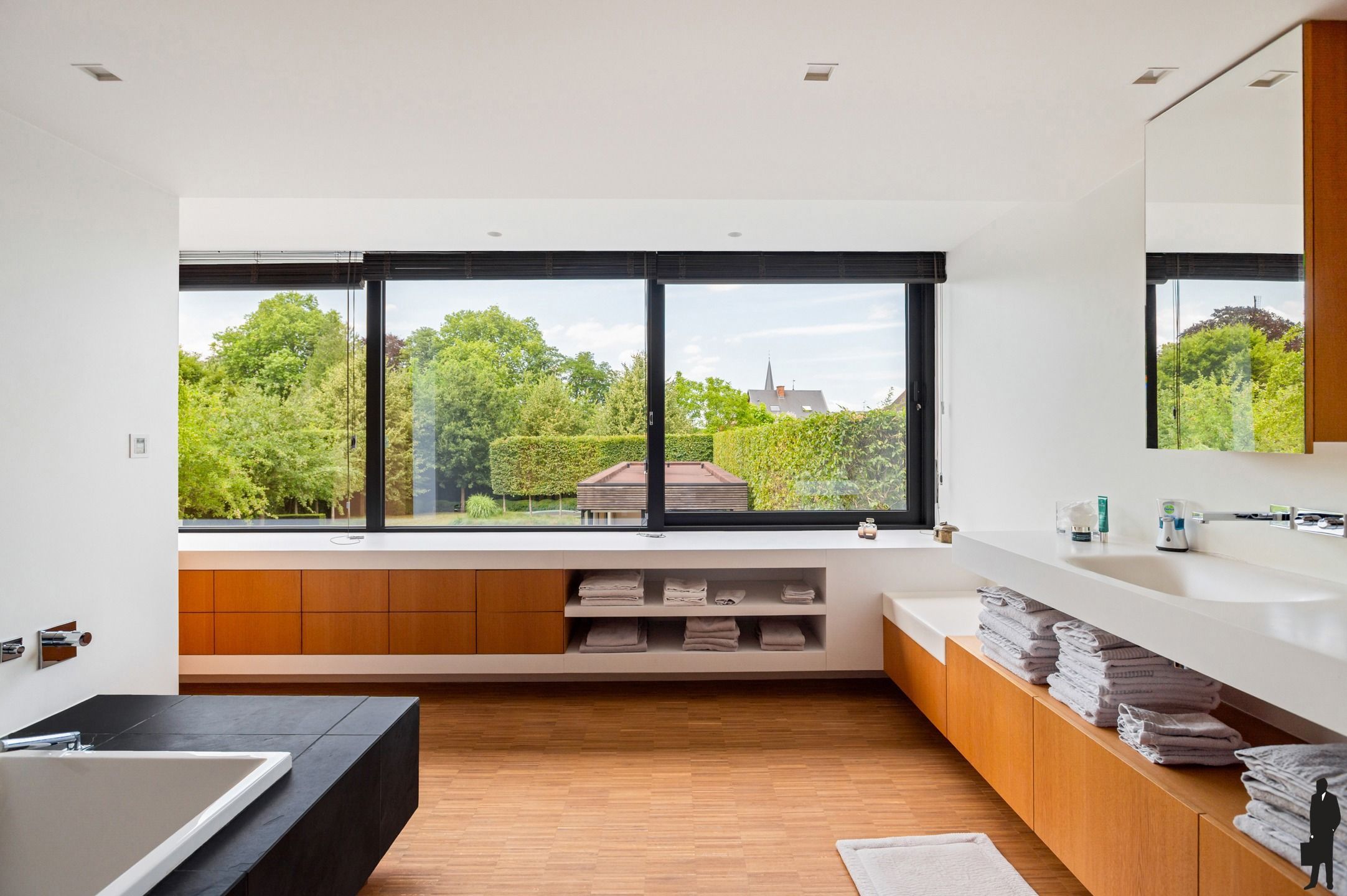 High-end afgewerkte villa op een uitzonderlijke locatie foto 14
