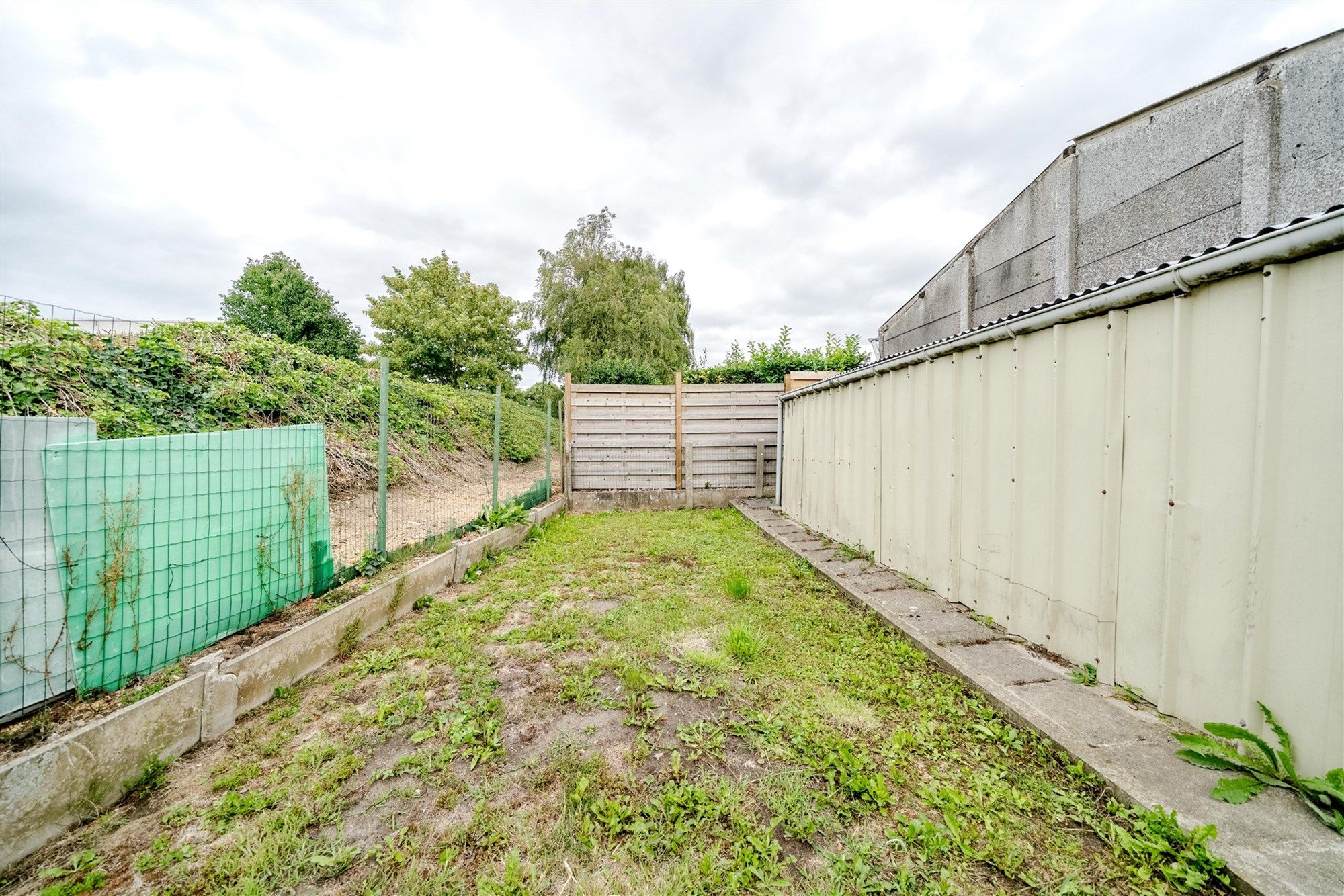 Vrijstaande woning met bijgebouw foto 28