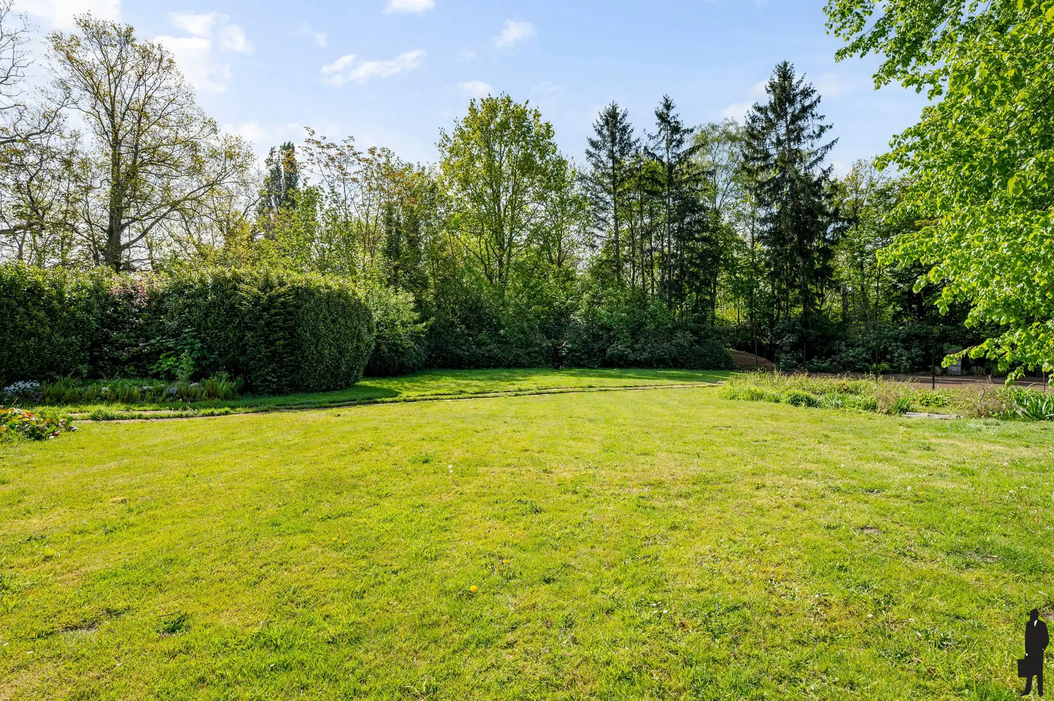 Uniek landhuis met ruim bijgebouw op riant perceel van 4.855 m², pal zuid georiënteerd foto 28