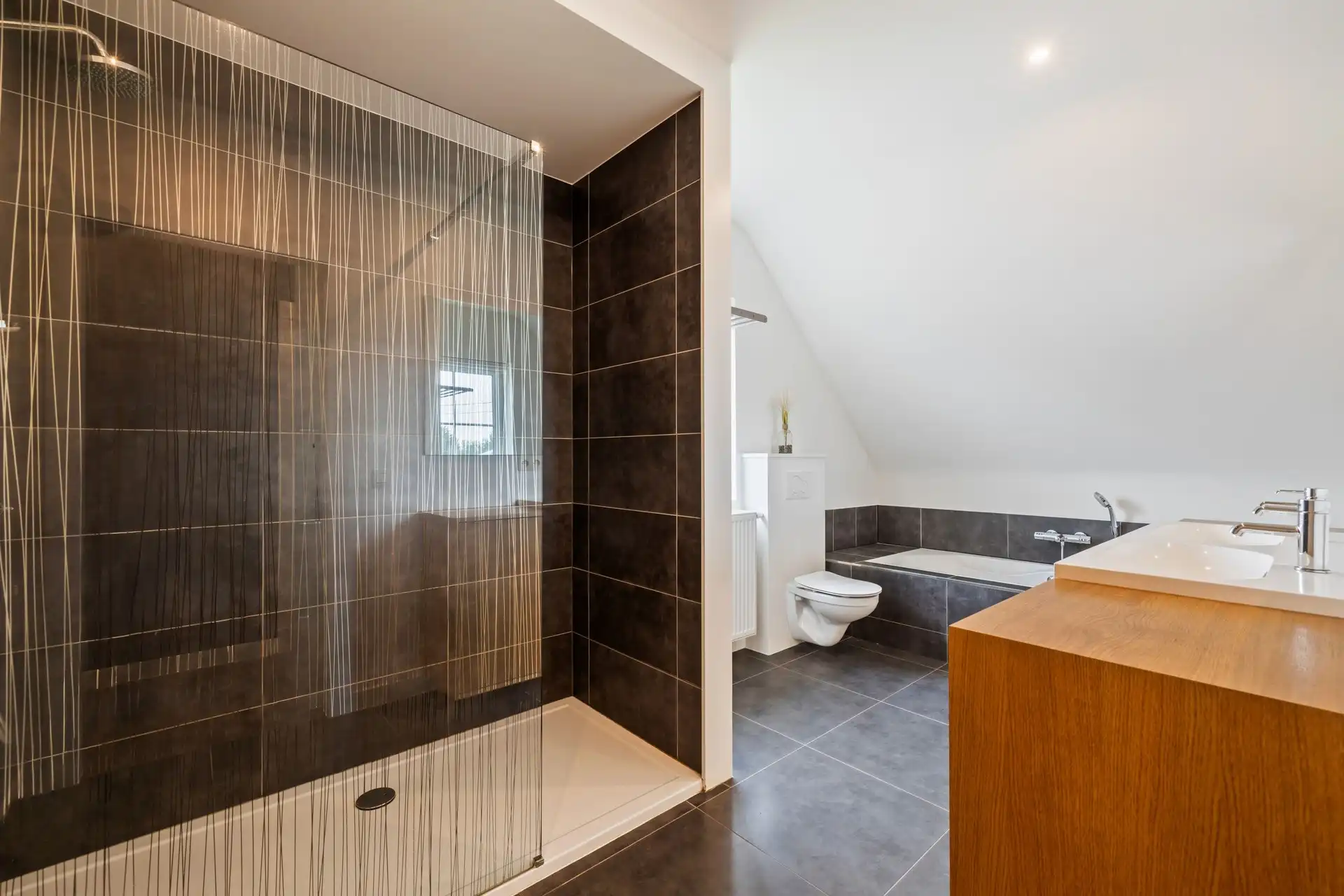 Recente gezinswoning op een uitstekende locatie in Sint-Gillis-Waas foto 17