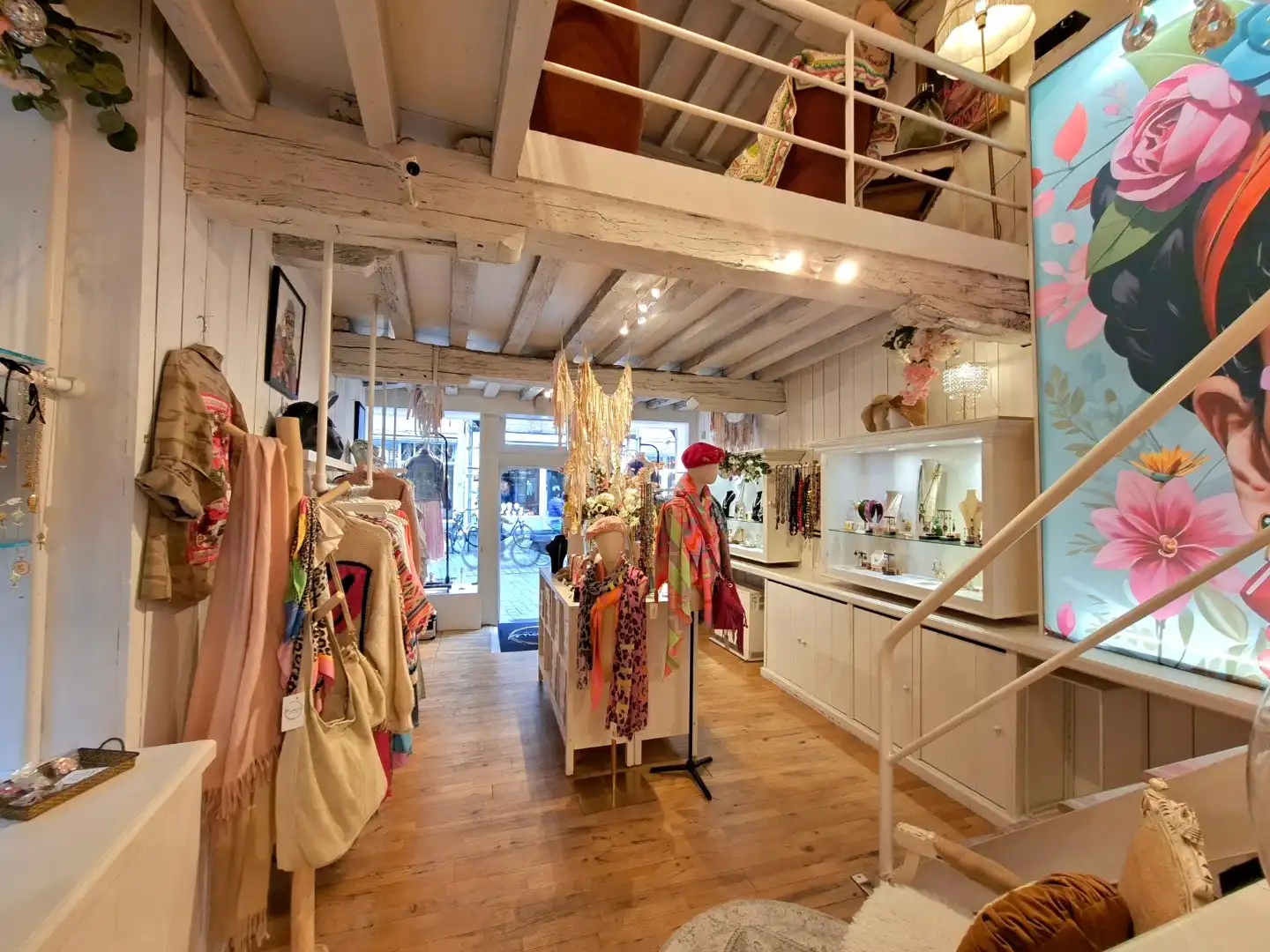 Commercieel gelegen handelshuis foto 4