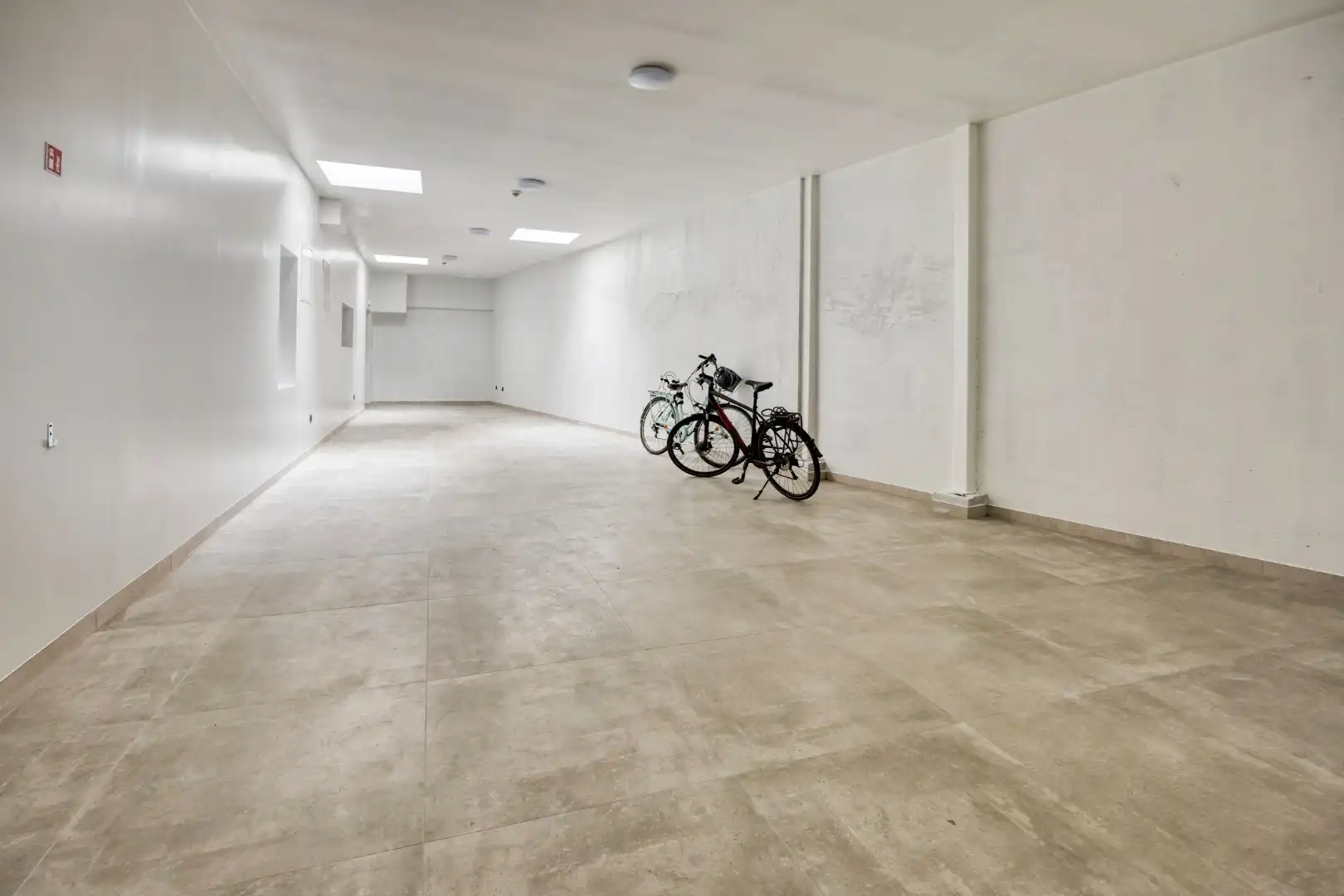 Volledig gerenoveerde en gemeubelde studentenkamers met privé-sanitair. foto 11