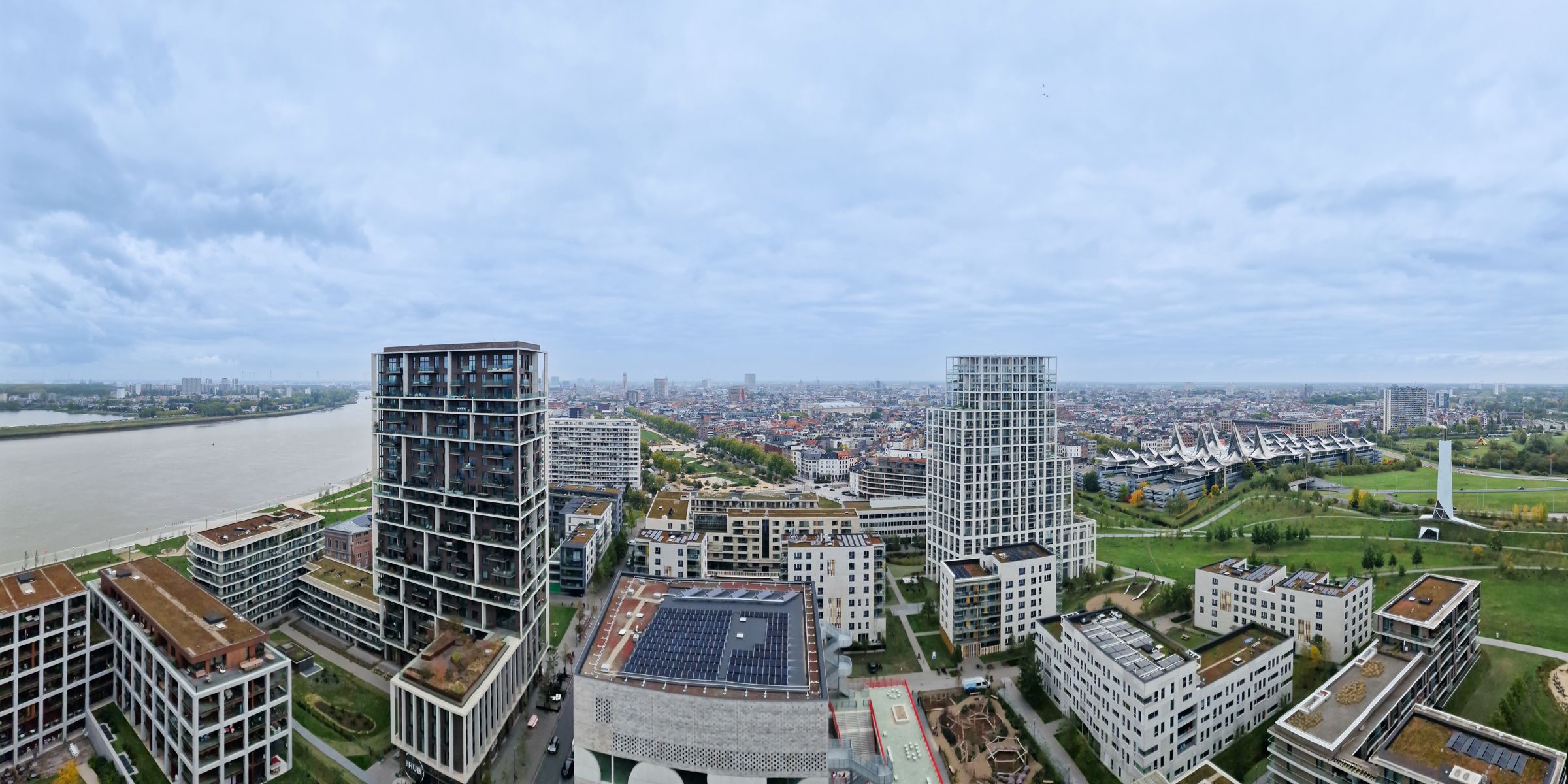 Prachtig 2-kamer app. met prachtig zicht over park en stad foto 8