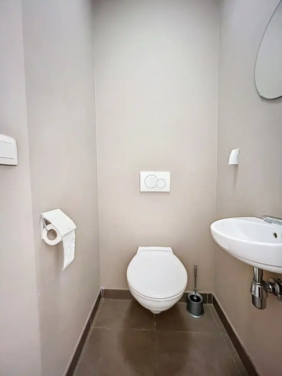 Gelijkvloers appartement met 2 slpk. nabij Kinrooi centrum foto 4