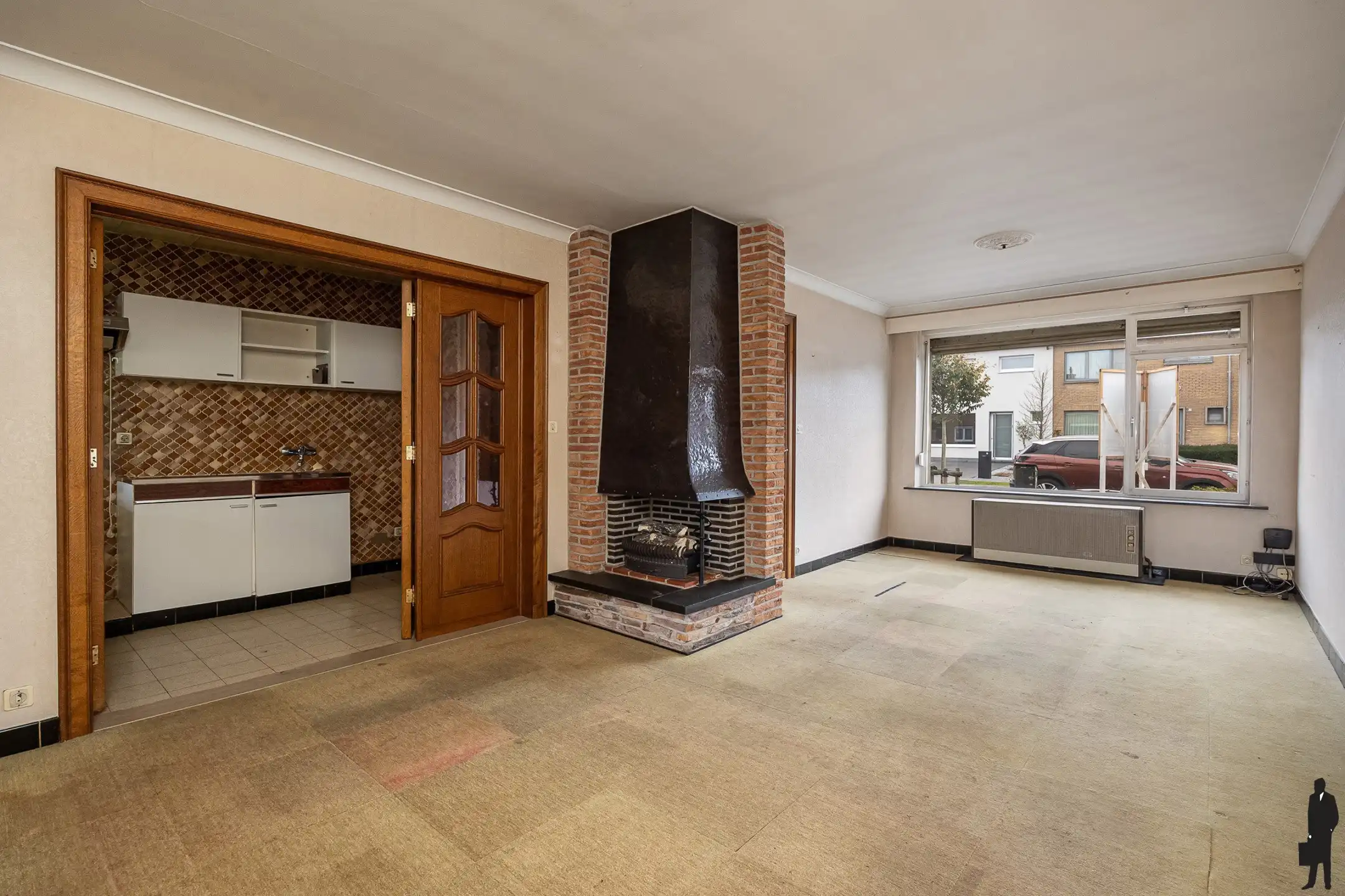 Te renoveren woning op toplocatie in het centrum van Beveren foto 2