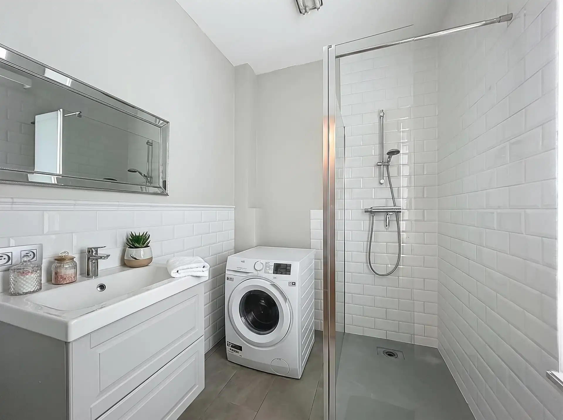 Half open bebouwing met 3 slaapkamers en garage op perceel van 315m² foto 11