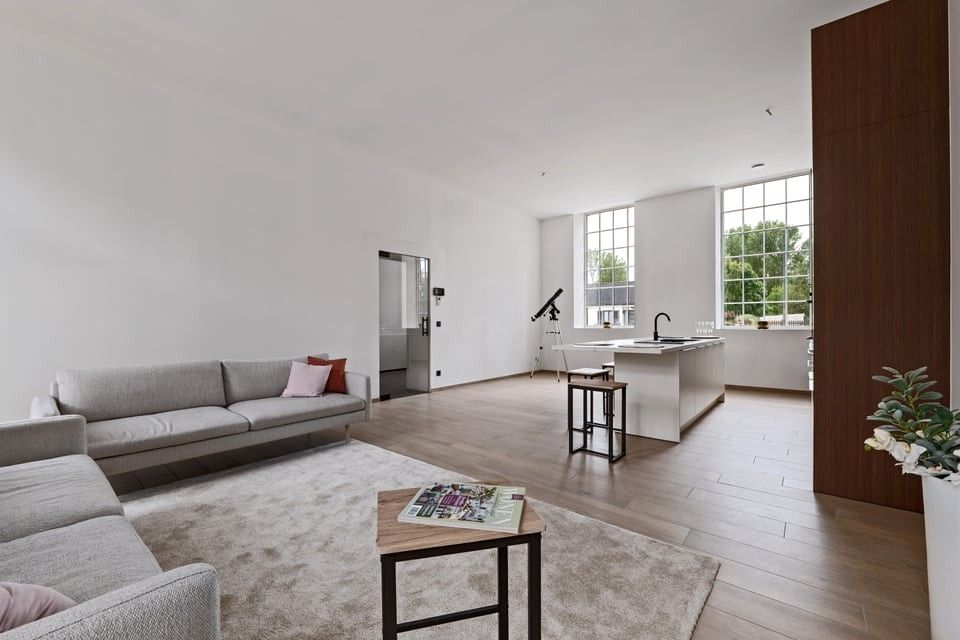 EXCLUSIEF WONEN IN EEN GERESTAUREERDE VIERKANTSHOEVE foto 41