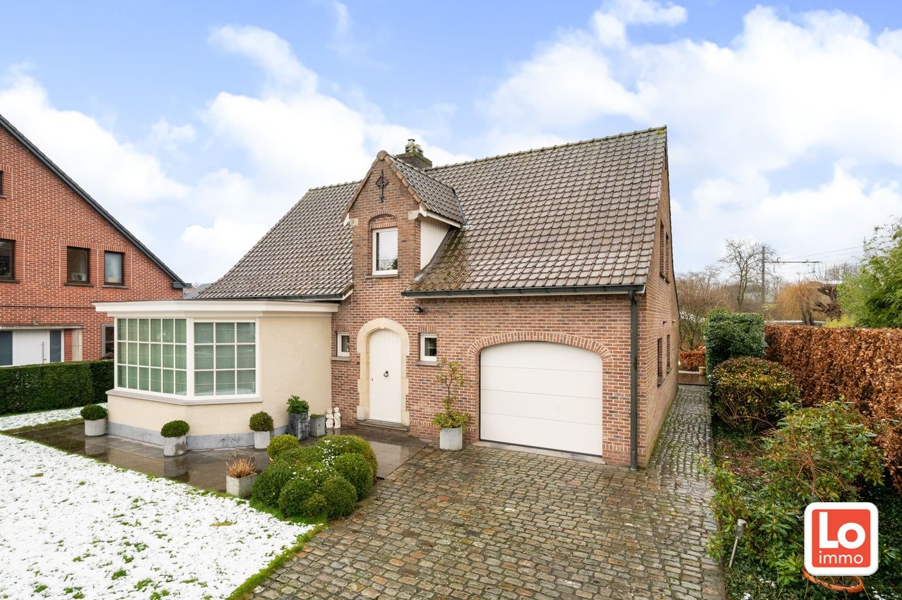 Hoofdfoto van de publicatie: VERKOCHT! Charmante alleenstaande woning met grote tuin te Sint-Amandsberg!
