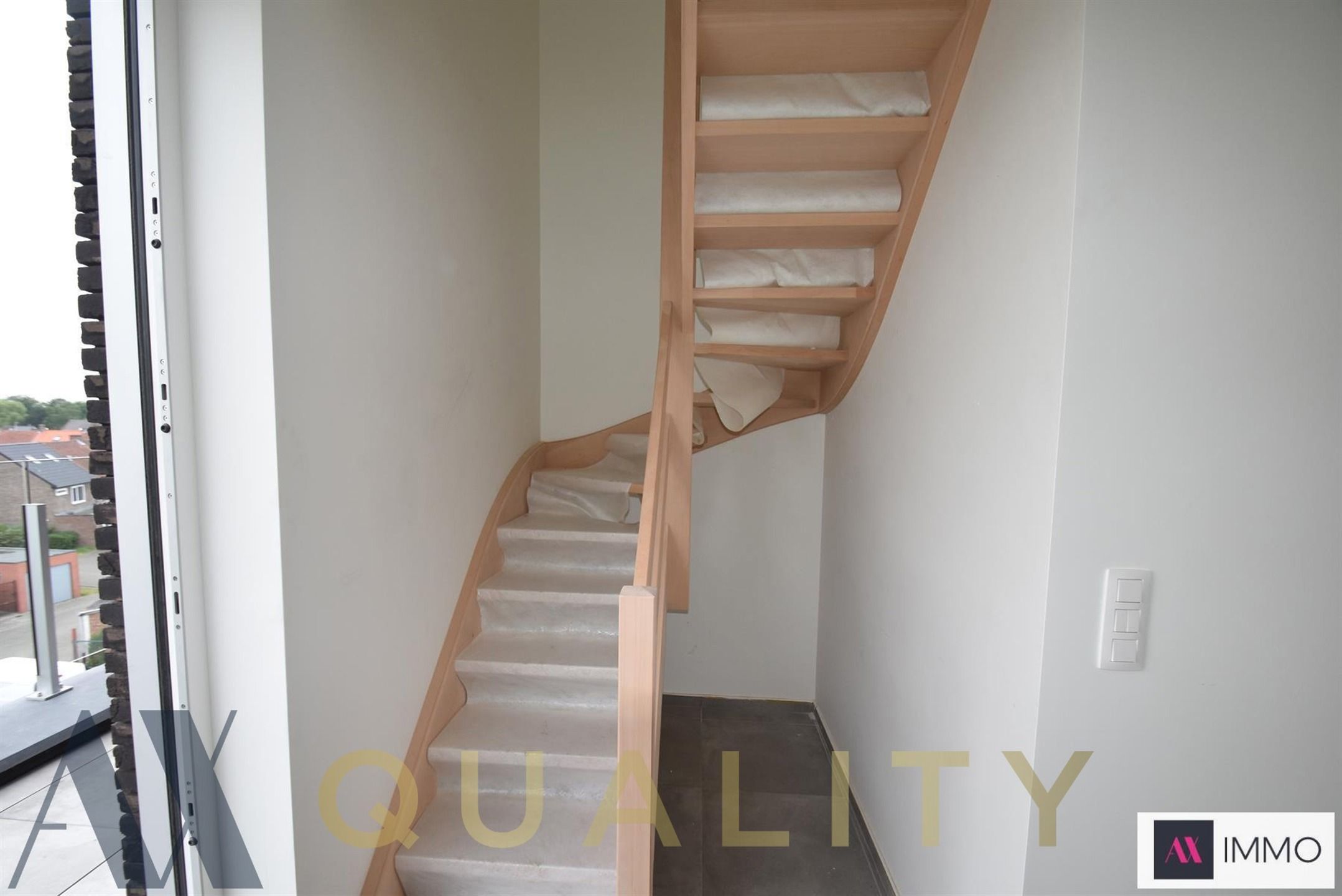 Recent 3 slpk. duplex appt. met  terr.,  2 autostpltsn., private berging, lift en gem. fietsenstalling foto 13