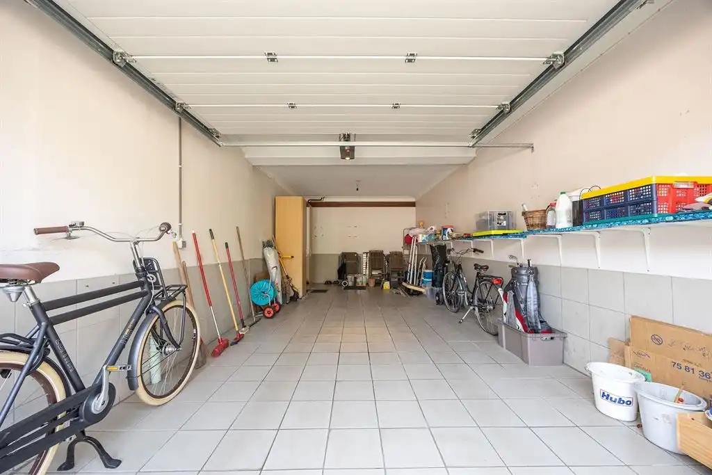 Instapklare woning vlakbij het centrum van Schoten foto 16