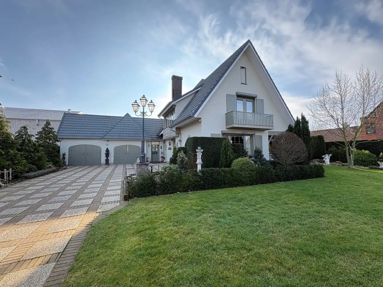 Goed onderhouden ruime villa op 12a56 foto 3