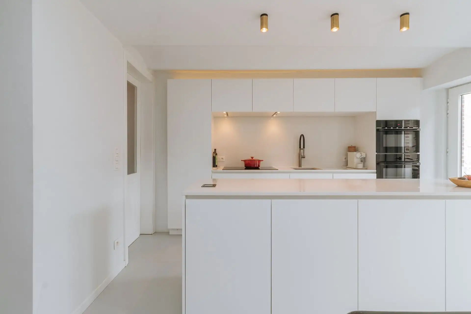 Karaktervol herenhuis met verfijnde afwerking foto 5