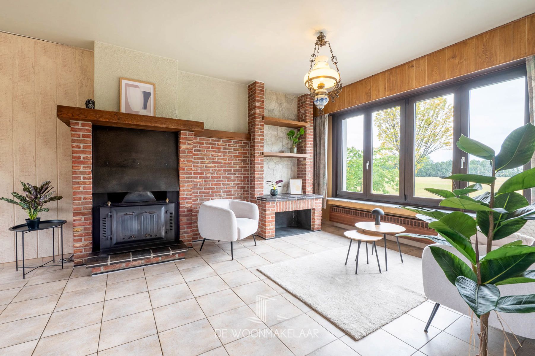 Hoofdfoto van de publicatie: Halfopen bel-etage met 3 slaapkamers, tuin en magnifiek zicht