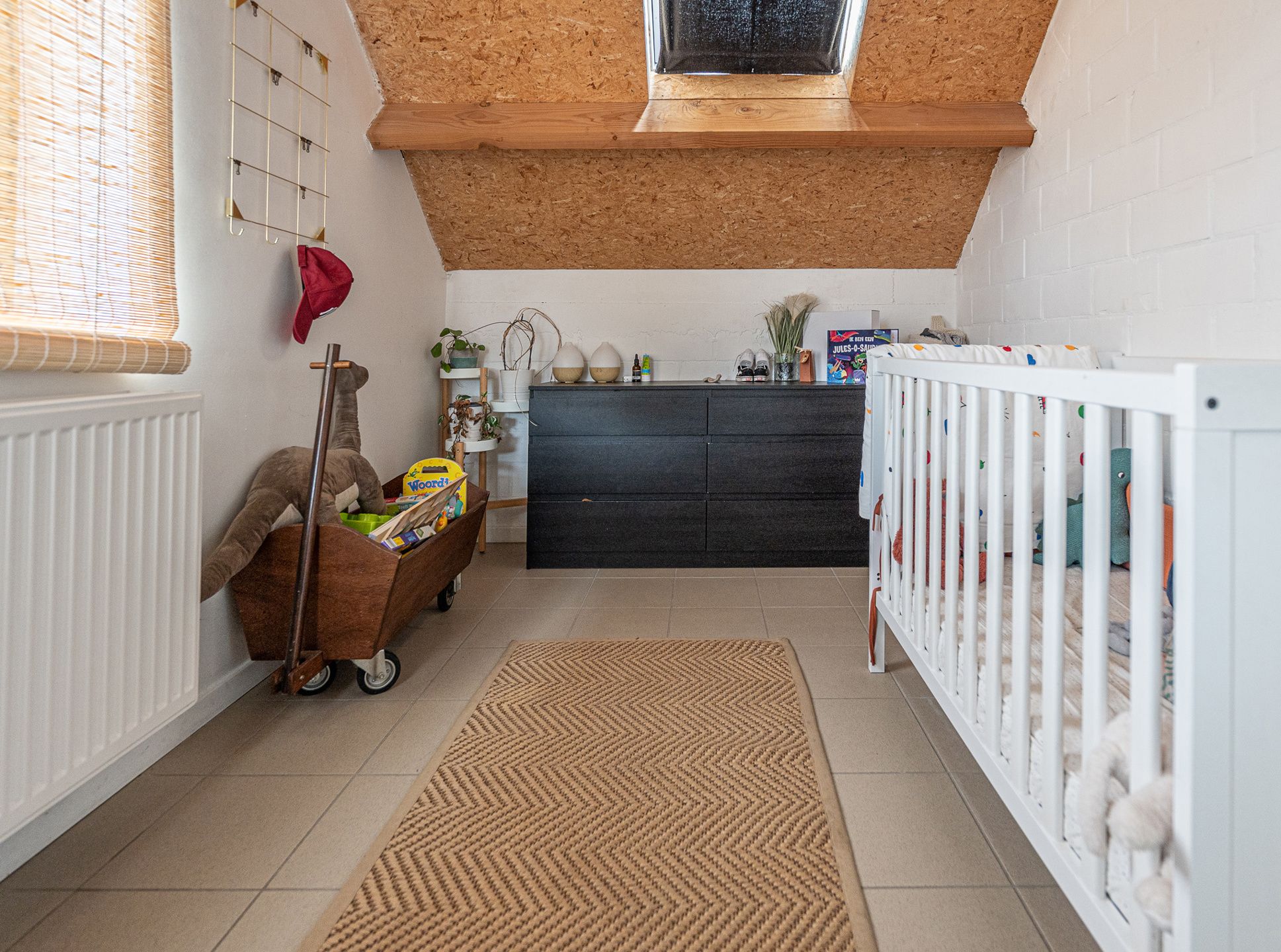 Recente woning in halfopen bebouwing foto 9