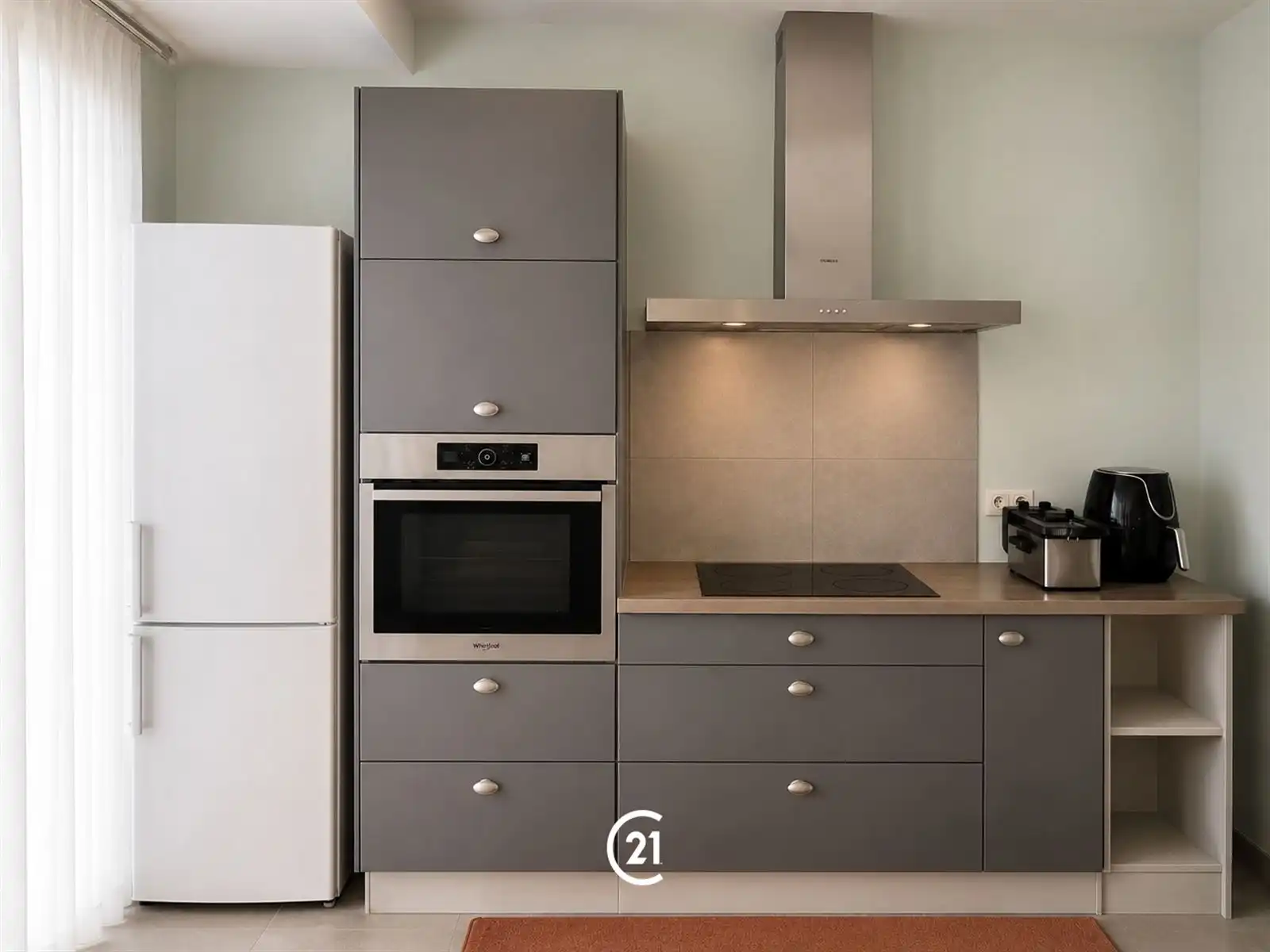 Lichtrijk appartement van 75 m² met balkon en kelder – Topligging in Jette foto 6