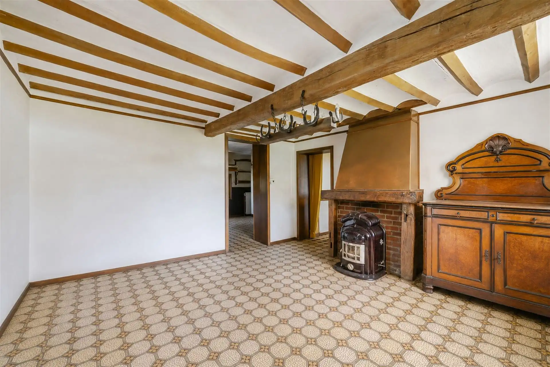 Charmante te renoveren woning op 29 are foto 7