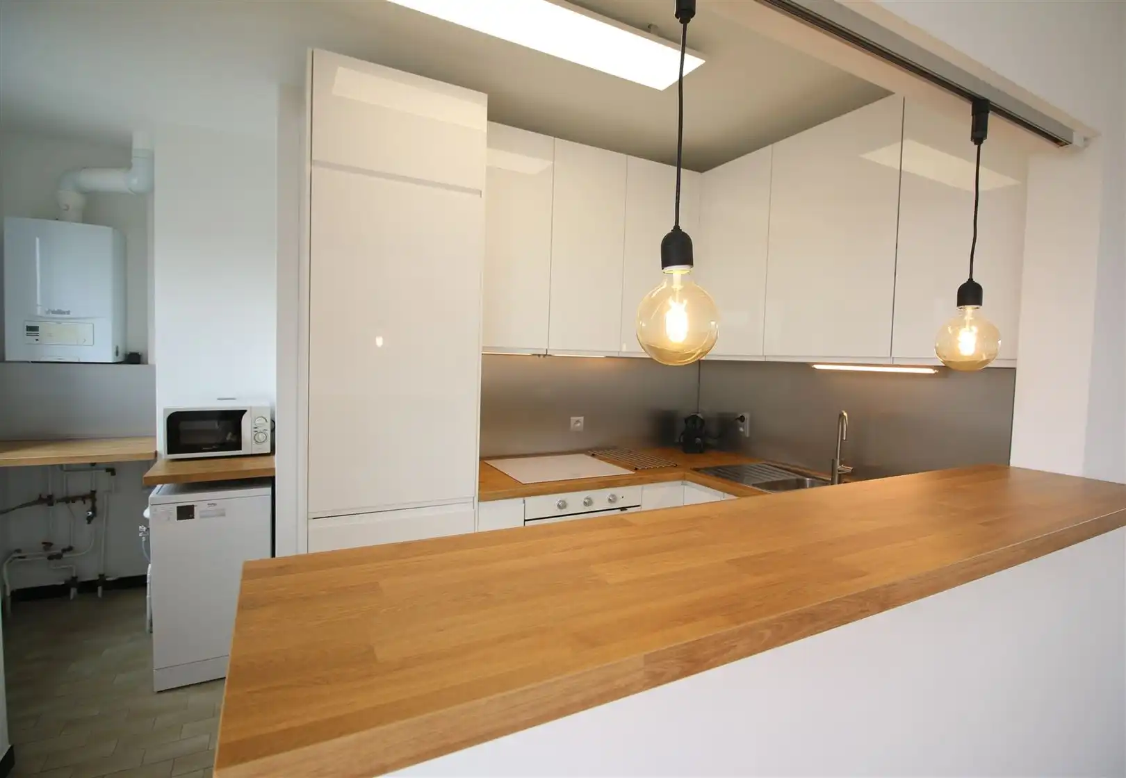 Gerenoveerd 1 SLK dakappartement met groot zuid terras en P  foto 3